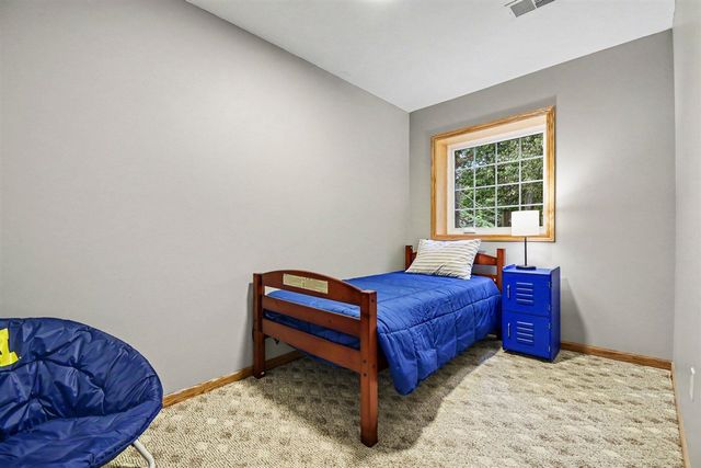 102 Hunters Trail Court, Middleville, MI 49333