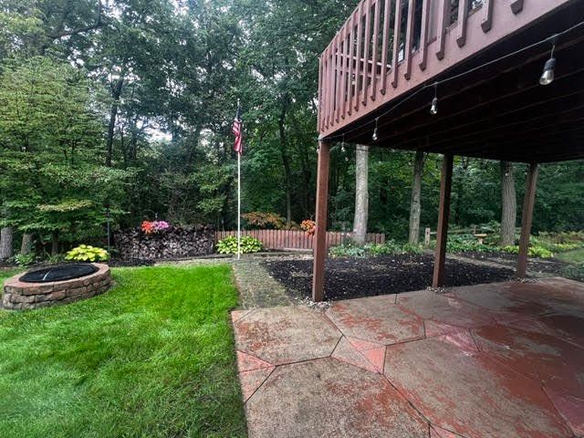 102 Hunters Trail Court, Middleville, MI 49333