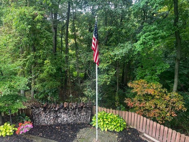 102 Hunters Trail Court, Middleville, MI 49333