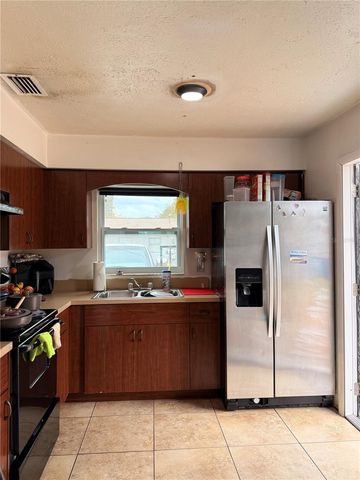 1407 E 99TH AVENUE, Tampa, FL 33612