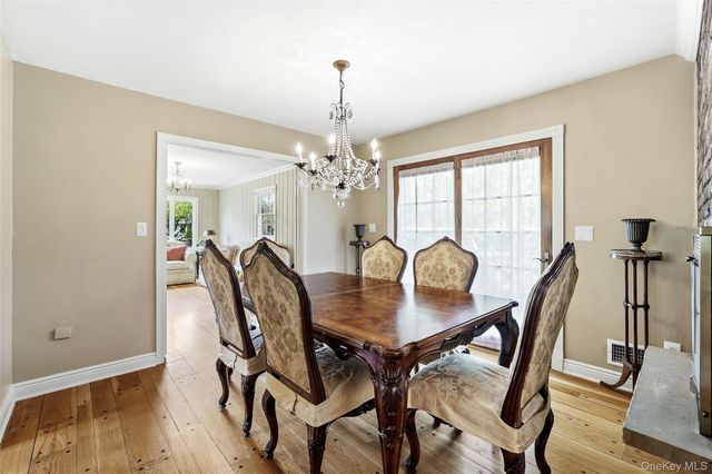 35 Mayer Drive, Suffern, NY 10901