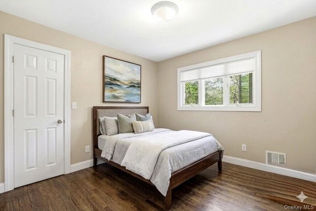 35 Mayer Drive, Suffern, NY 10901