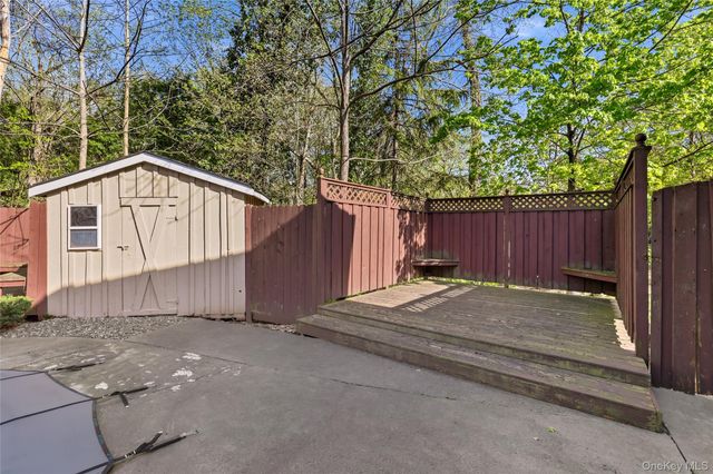 35 Mayer Drive, Suffern, NY 10901