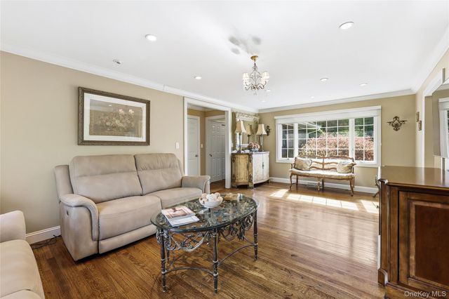 35 Mayer Drive, Suffern, NY 10901