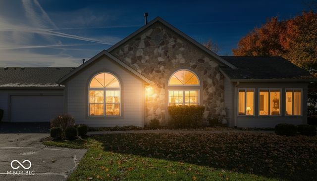 7860 Gold Brook Drive, Indianapolis, IN 46237