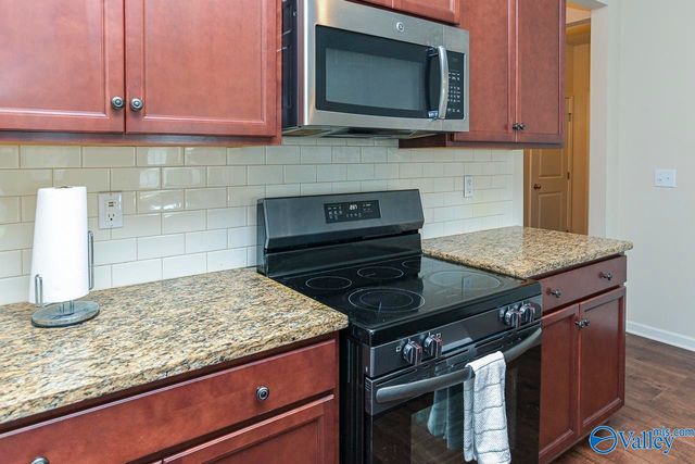 352 Harbor Glen Drive, Madison, AL 35756