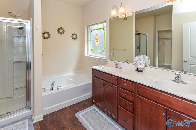 352 Harbor Glen Drive, Madison, AL 35756