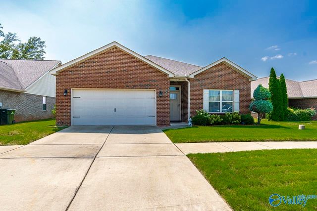 352 Harbor Glen Drive, Madison, AL 35756