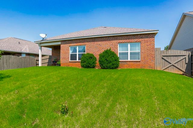 352 Harbor Glen Drive, Madison, AL 35756