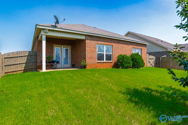352 Harbor Glen Drive, Madison, AL 35756