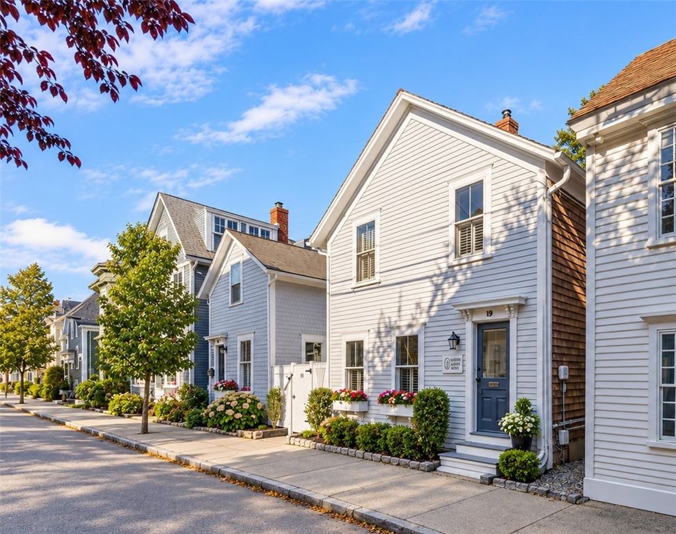 19 Third Street, Newport, RI 02840