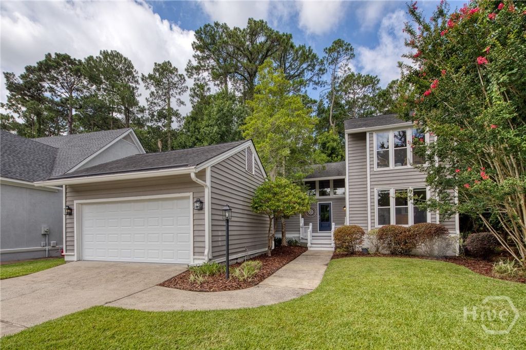 Image 1 of property listing at 12 Riding Lane, Savannah, GA 31411