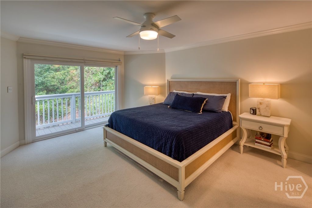 Image 16 of property listing at 12 Riding Lane, Savannah, GA 31411