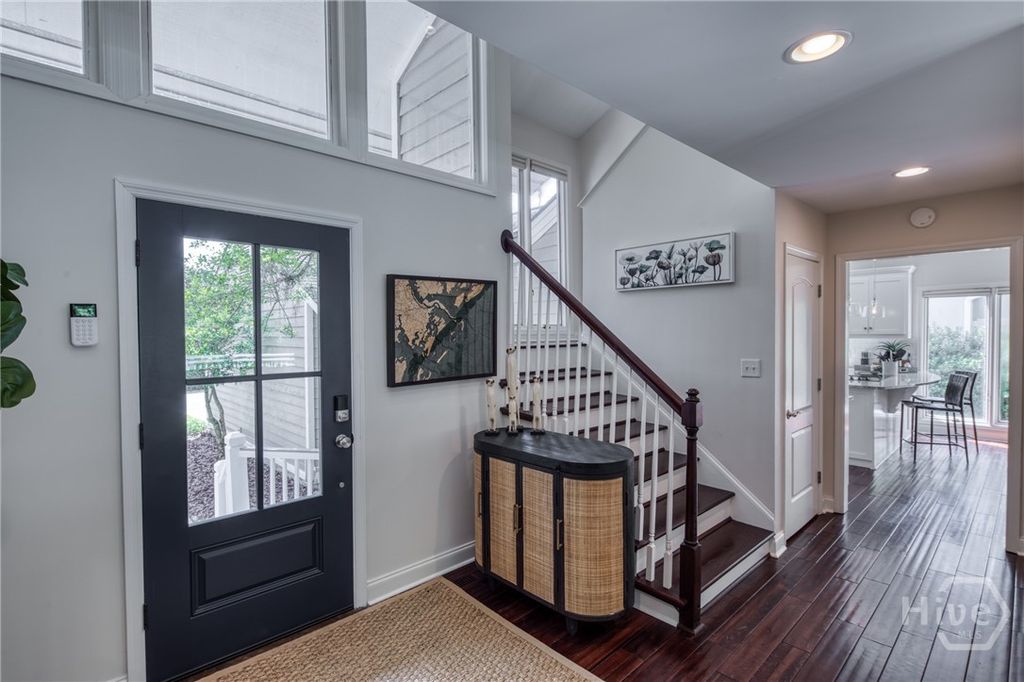 Image 3 of property listing at 12 Riding Lane, Savannah, GA 31411
