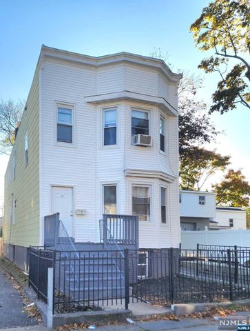 13 Lindsley Place, East Orange, NJ 07018