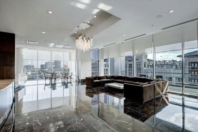 2727 Kirby Drive 12C, Houston, TX 77098