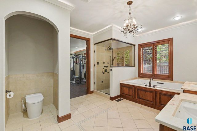 301 E 32nd St Street, Sioux Falls, SD 57105