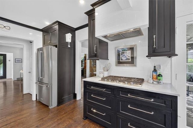 127 W 69th Street, Kansas City, MO 64113