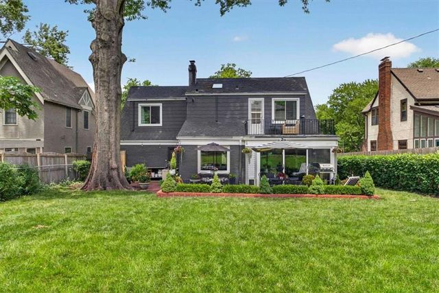 127 W 69th Street, Kansas City, MO 64113