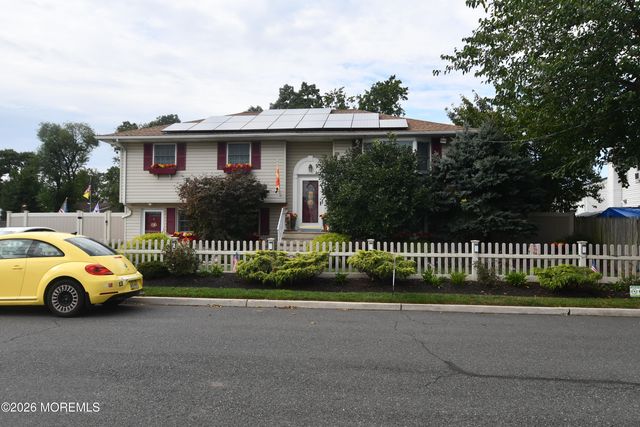902 10th Street, Union Beach, NJ 07735