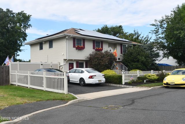902 10th Street, Union Beach, NJ 07735