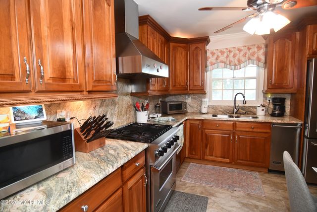 902 10th Street, Union Beach, NJ 07735