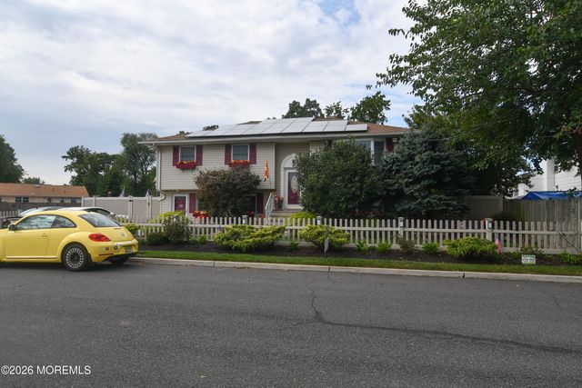 902 10th Street, Union Beach, NJ 07735