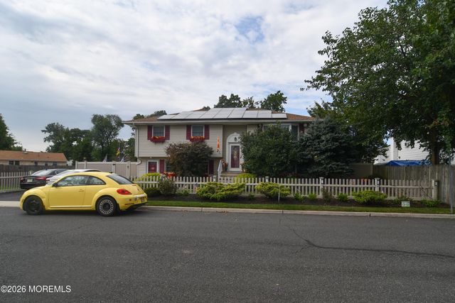 902 10th Street, Union Beach, NJ 07735