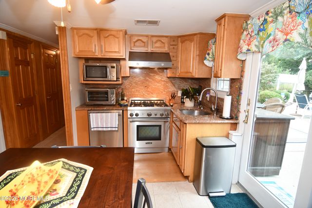 902 10th Street, Union Beach, NJ 07735