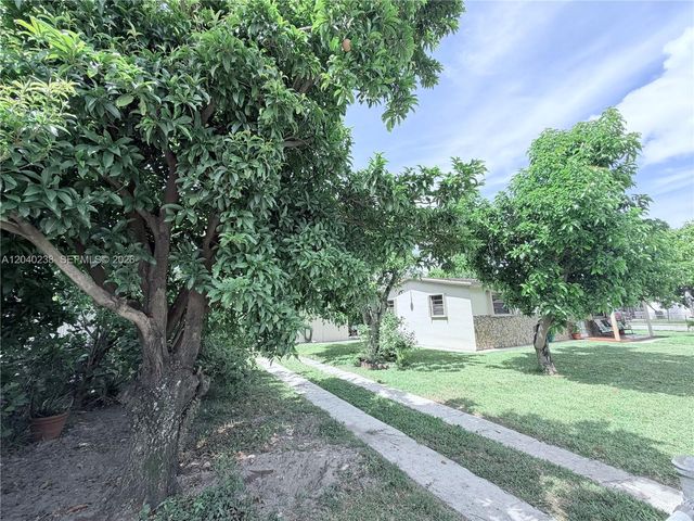 3397 W 14th Ct, Hialeah, FL 33012