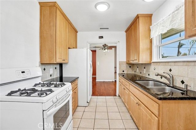3760 W 157th Street, Lawndale, CA 90260