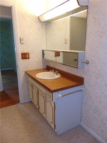 643 Dogwood Lane, Stockertown Boro, PA 18040