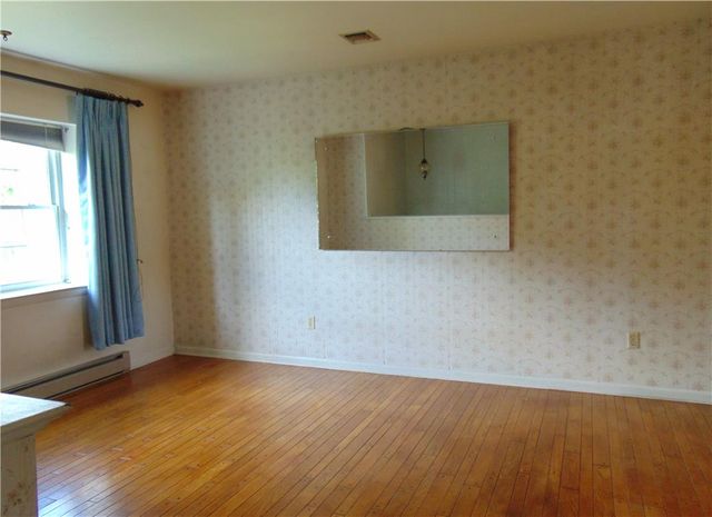 643 Dogwood Lane, Stockertown Boro, PA 18040