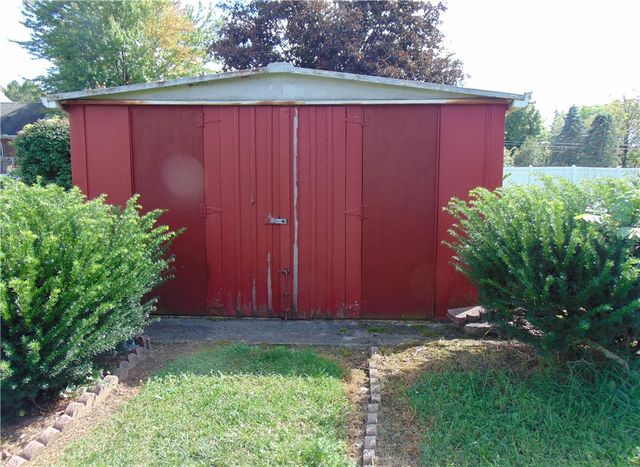 643 Dogwood Lane, Stockertown Boro, PA 18040