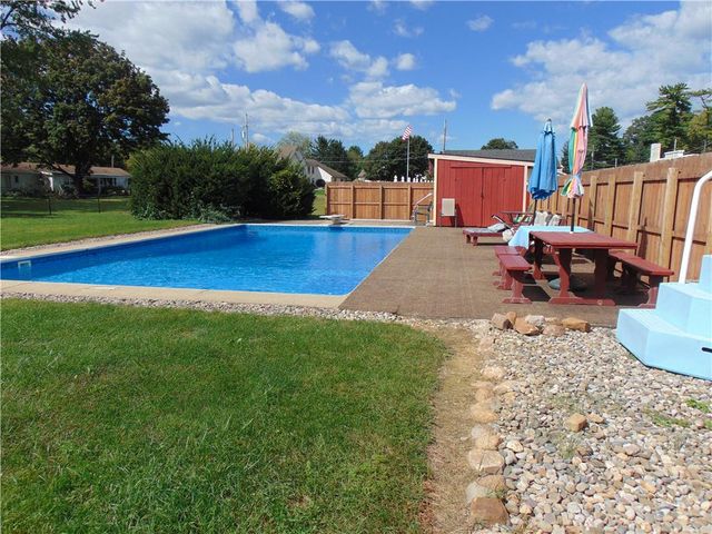643 Dogwood Lane, Stockertown Boro, PA 18040