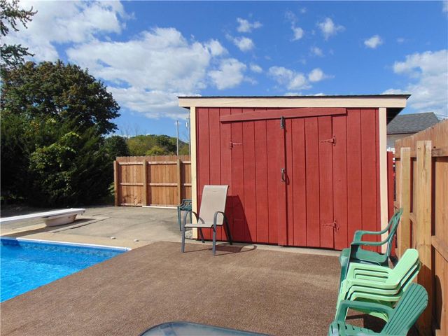 643 Dogwood Lane, Stockertown Boro, PA 18040