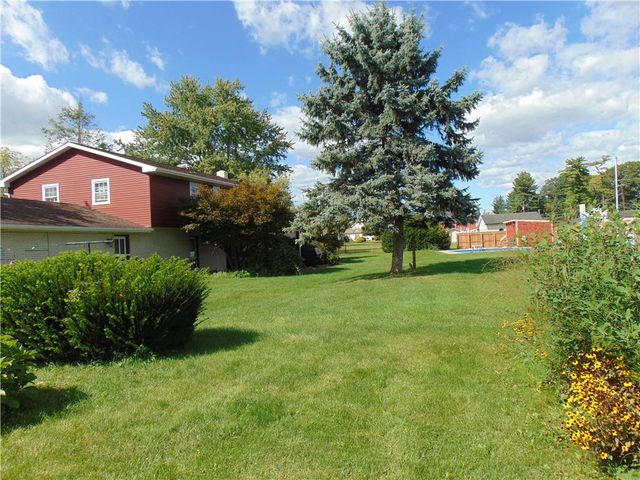643 Dogwood Lane, Stockertown Boro, PA 18040