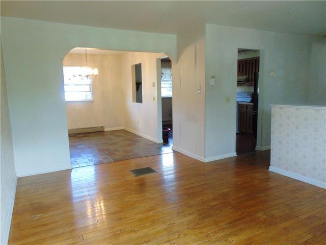 643 Dogwood Lane, Stockertown Boro, PA 18040