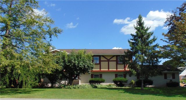 643 Dogwood Lane, Stockertown Boro, PA 18040