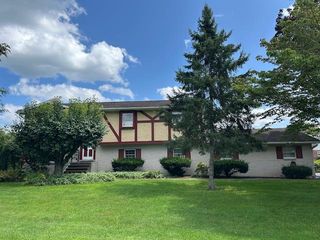 643 Dogwood Lane, Stockertown Boro, PA 18040