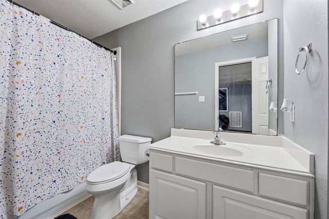 924 Chad Lane, Baytown, TX 77521