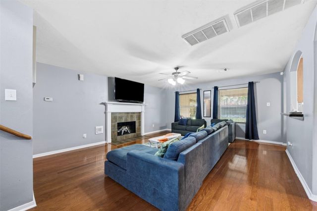 924 Chad Lane, Baytown, TX 77521
