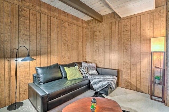 607 E Victoria Court, Lake Arrowhead, CA 92352