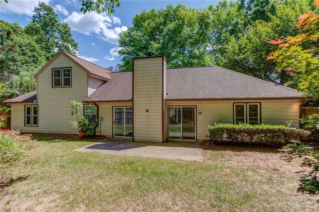 410 Emerald Parkway, Sugar Hill, GA 30518