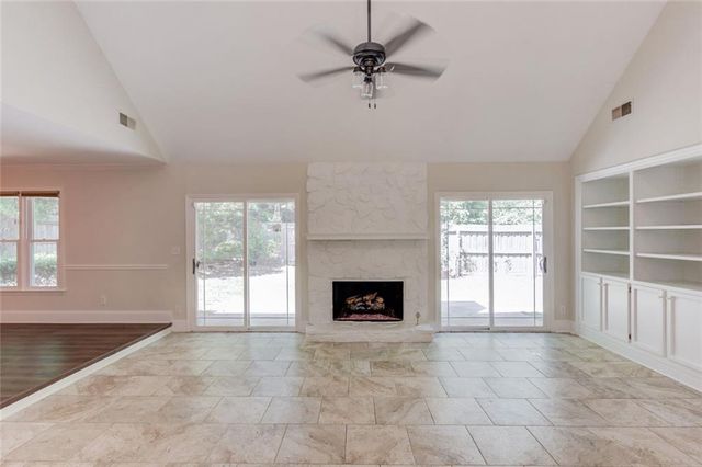 410 Emerald Parkway, Sugar Hill, GA 30518
