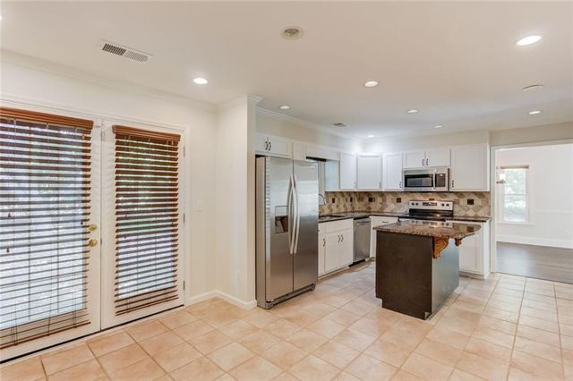 410 Emerald Parkway, Sugar Hill, GA 30518