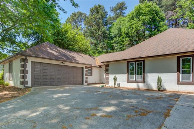 410 Emerald Parkway, Sugar Hill, GA 30518
