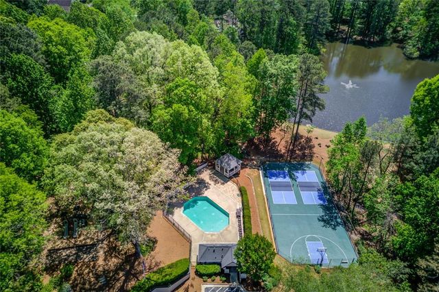 410 Emerald Parkway, Sugar Hill, GA 30518