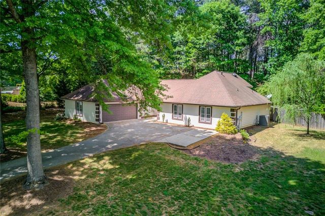 410 Emerald Parkway, Sugar Hill, GA 30518