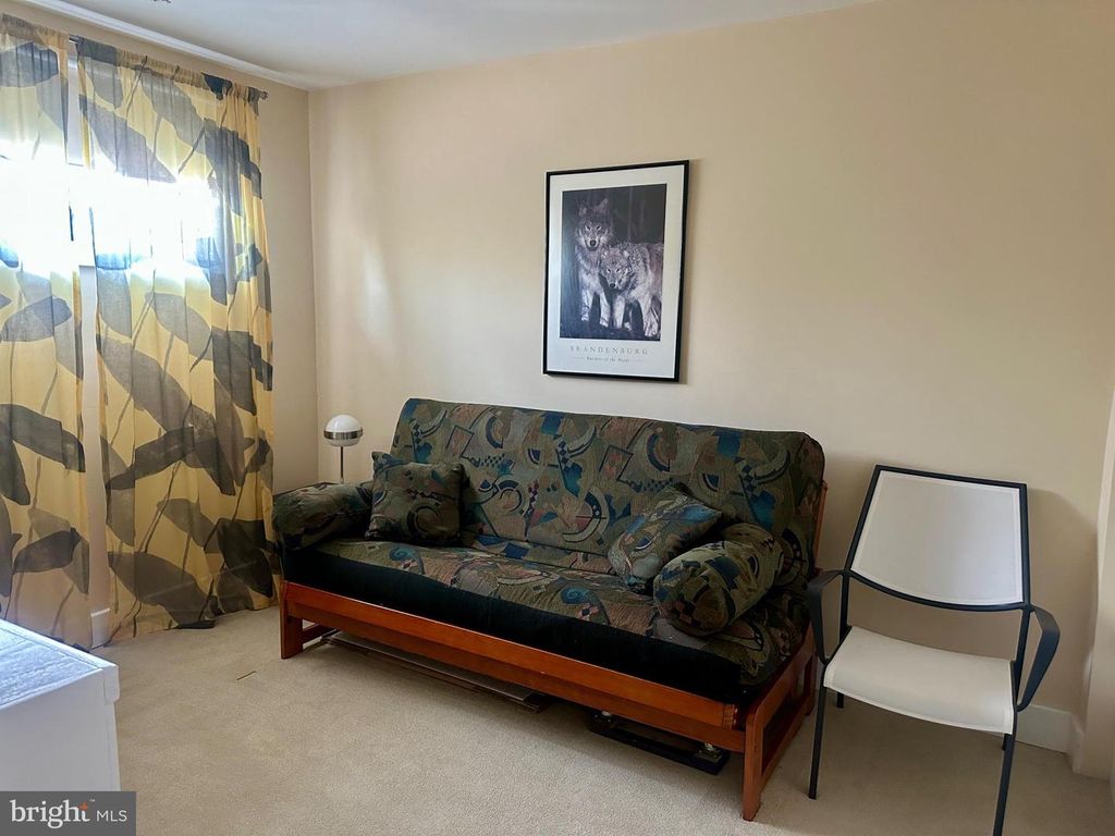 301 BURNSIDE ST #B 202, Annapolis, MD 21403